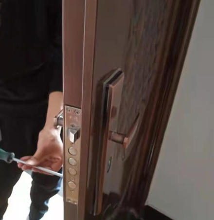 淄川区上门开锁 换锁 淄川区本地开锁公司